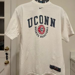 Nike Elite Uconn Huskies Basketball T-shirt
